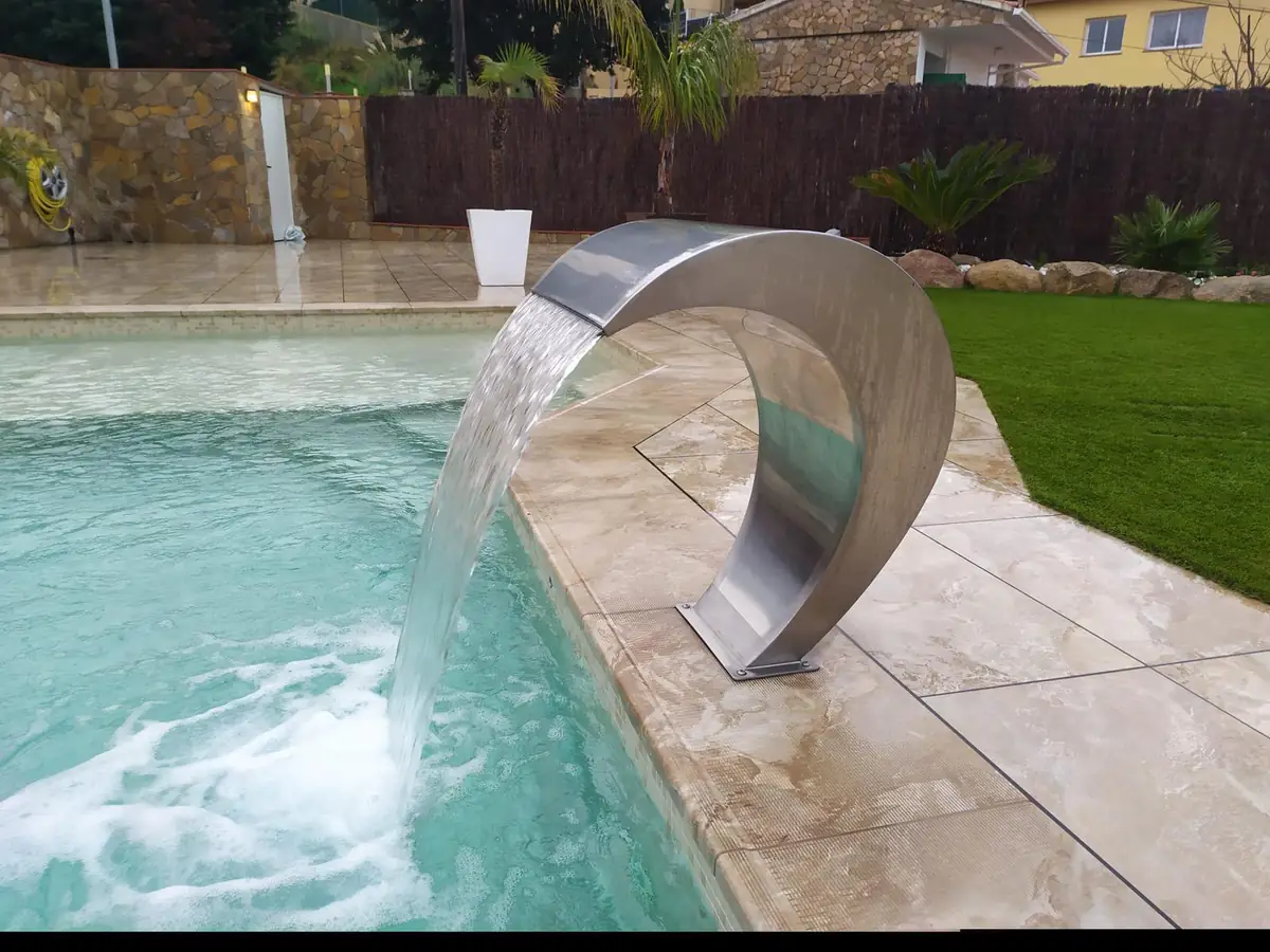 Construcciones Tovar piscinas modernas en Girona