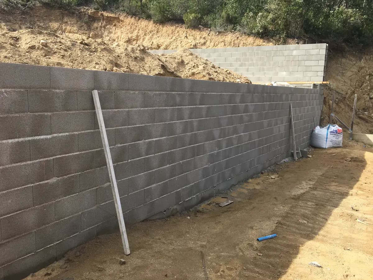 Muro de contención con bloque H